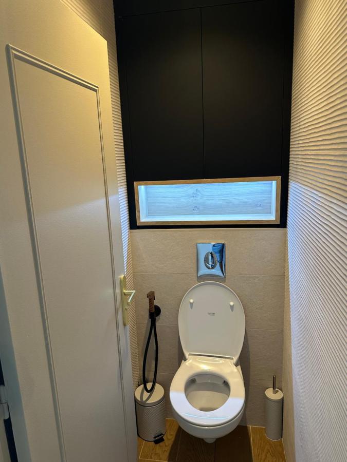 Minois Apartment Saint-Genet-Lerpt Bagian luar foto